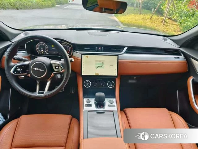 Jaguar F-PACE 2025 Темно-серый из Китая, фото 5