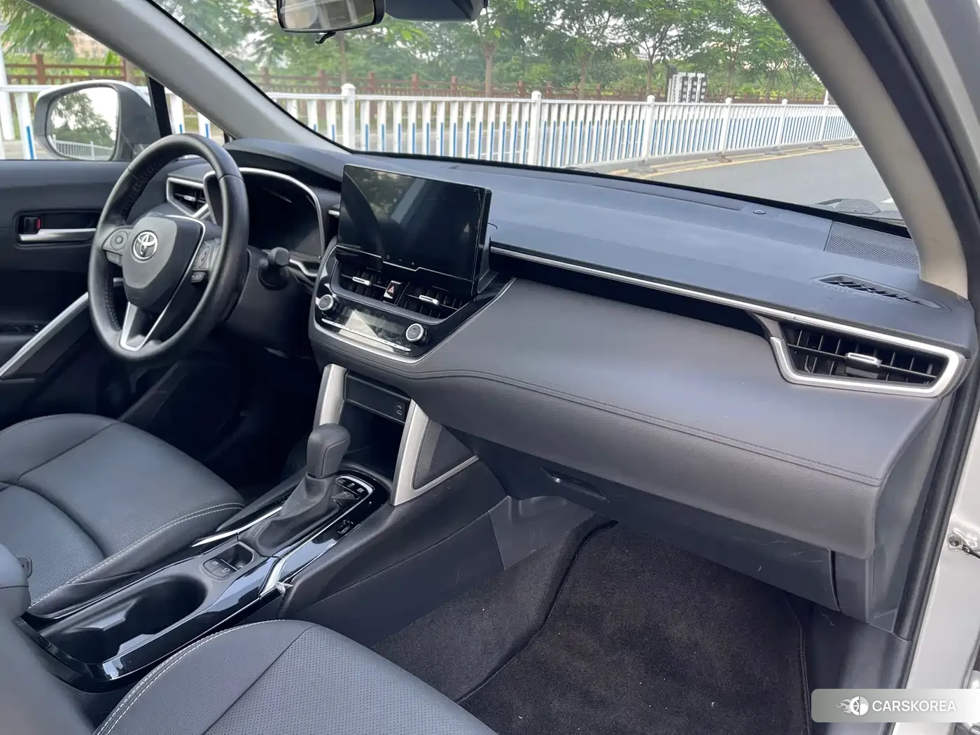Toyota Frontlander 2025 Silver/gray из Китая, фото 5