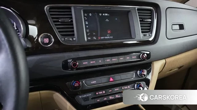 Kia The New Carnival 2018 Белый из Кореи, фото 5
