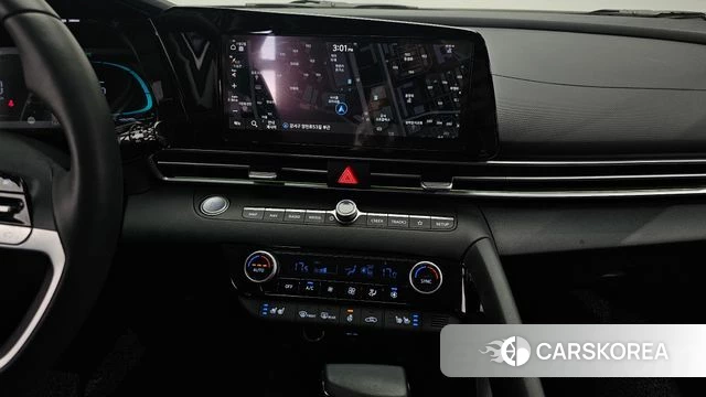 Hyundai The New Avante (CN7) 2024 Белый из Кореи, фото 5