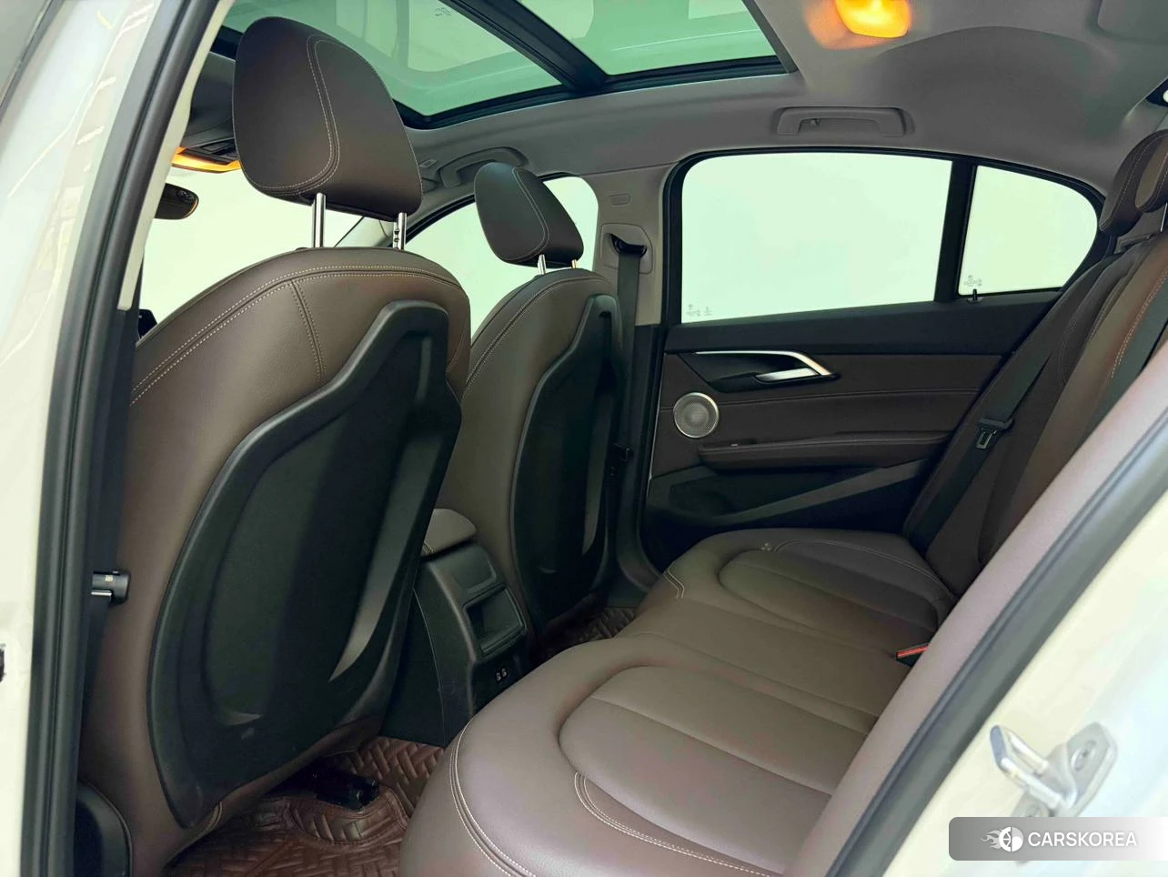 BMW 1 series 2022 Белый из Китая, фото 5