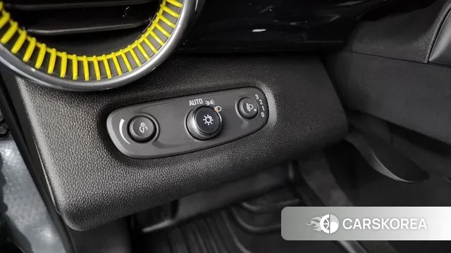 Chevrolet (GM Daewoo) Trax Crossover 2024 Серебряный из Кореи, фото 5