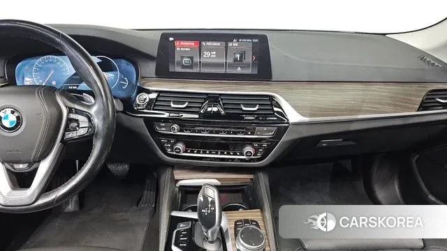 BMW 5 Series (G30) 2019 Черный из Кореи, фото 5