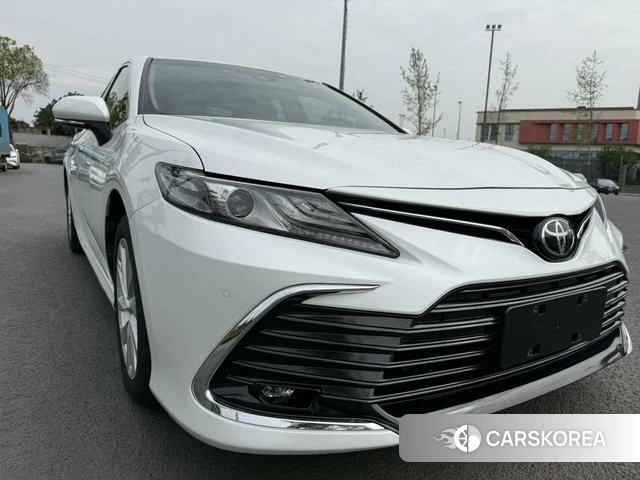 Toyota Camry 2021 Белый из Китая, фото 5