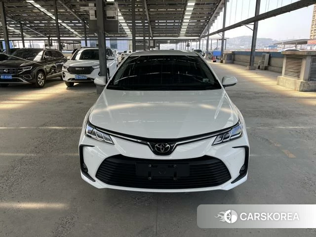 Toyota Corolla 2022 Белый из Китая, фото 5