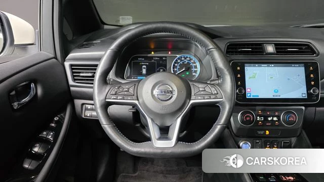 Nissan Leaf (ZE1) 2019 Белый из Кореи, фото 5