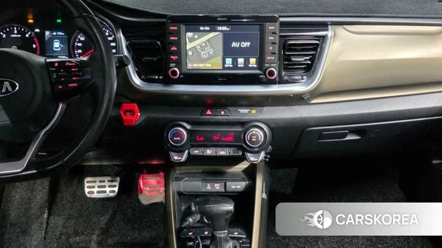 Kia Stonic 2018 Черный из Кореи, фото 5