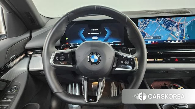 BMW 5 Series (G60) 2024 Белый из Кореи, фото 5