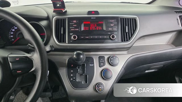 Kia The New Ray 2018 Светло-серебряный цвет из Кореи, фото 5