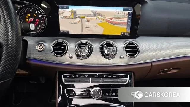 Mercedes-Benz E-Class W213 2018 Белый из Кореи, фото 5