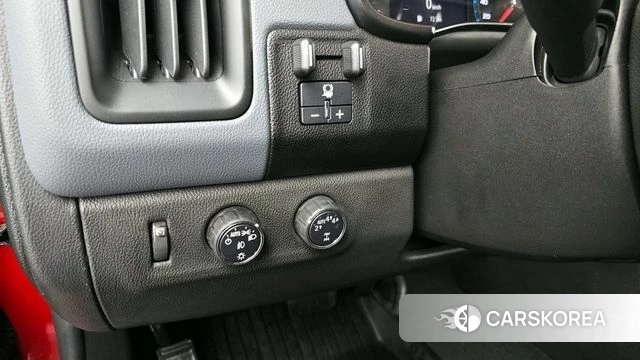 Chevrolet (GM Daewoo) Real New Colorado 2021 Красный из Кореи, фото 5