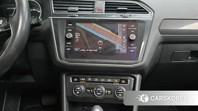 Volkswagen Tiguan second Generation 2020 Серебряный из Кореи, фото 5