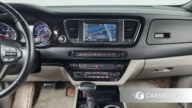 Kia The New Carnival 2018 Белый из Кореи, фото 5