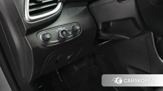 Chevrolet (GM Daewoo) The New Trax 2018 Серебряный из Кореи, фото 5