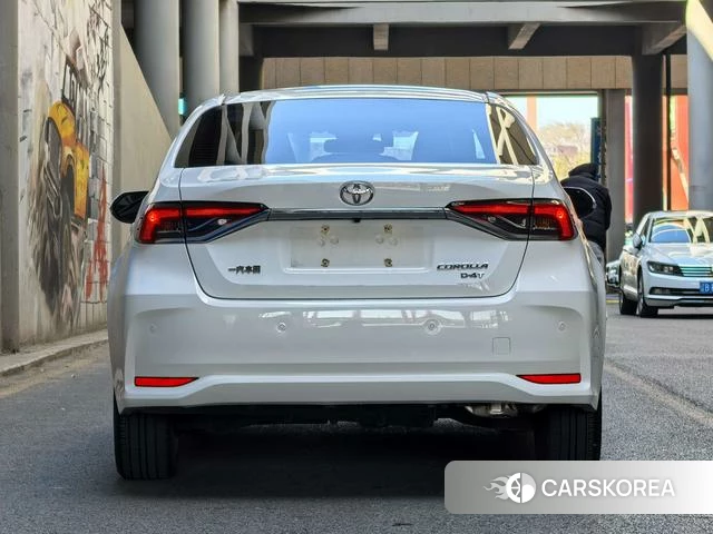 Toyota Corolla 2022 Белый из Китая, фото 5