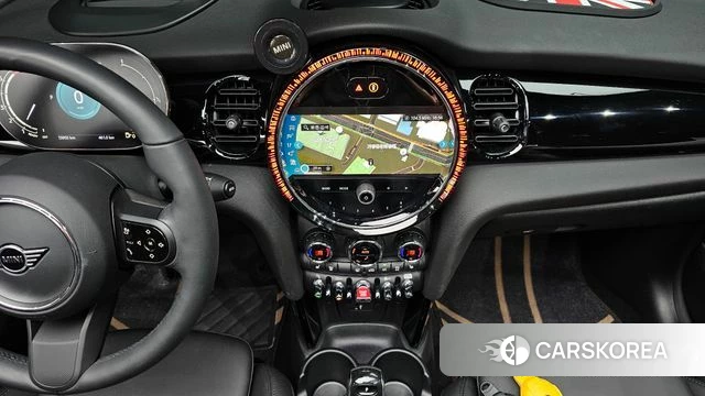 Mini Cooper Convertible 2024 Белый из Кореи, фото 5