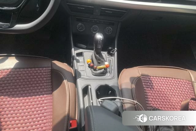 Volkswagen Lavida 2024 Белый из Китая, фото 5