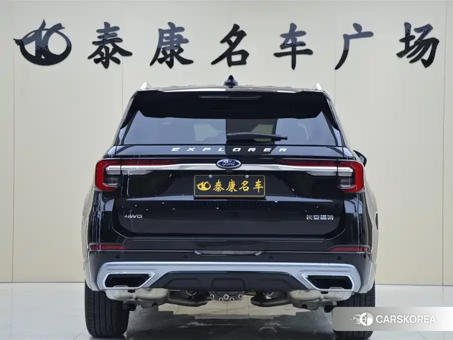 Ford Explorer 2025 Черный из Китая, фото 5