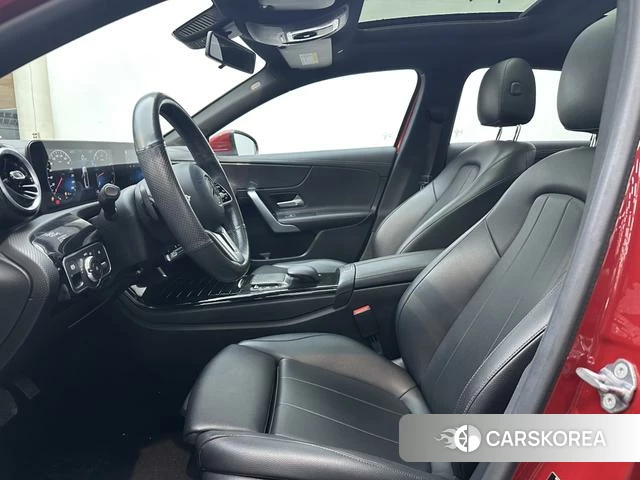 Mercedes-Benz Class A 2021 Красный из Китая, фото 5