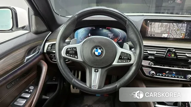 BMW 5 Series (G30) 2020 Белый из Кореи, фото 5