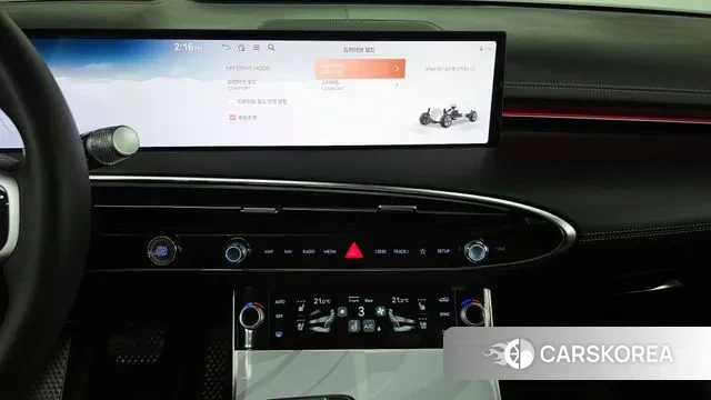 Genesis GV70 2024 Белый из Кореи, фото 5