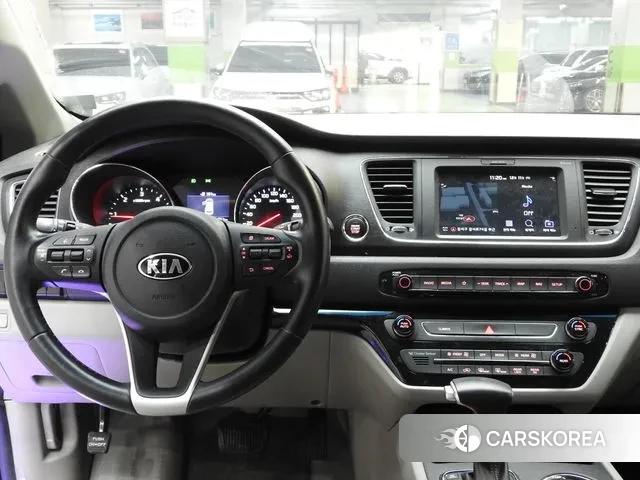 Kia The New Carnival 2019 Серебряный из Кореи, фото 5