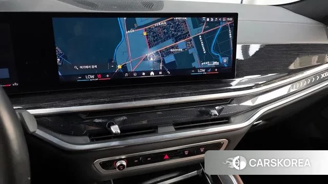 BMW X6 (G06) 2024 Белый из Кореи, фото 5