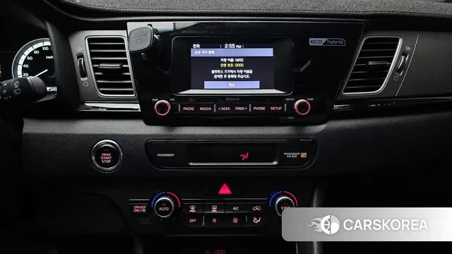 Kia Niro 2018 Белый из Кореи, фото 5