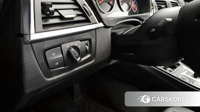 BMW 3 Series (F30) 2018 Черный из Кореи, фото 5