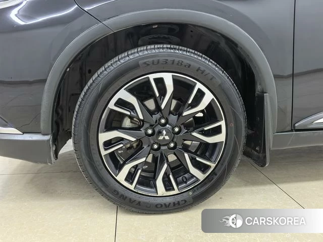 Mitsubishi  Outlander 2019 Черный из Китая, фото 5
