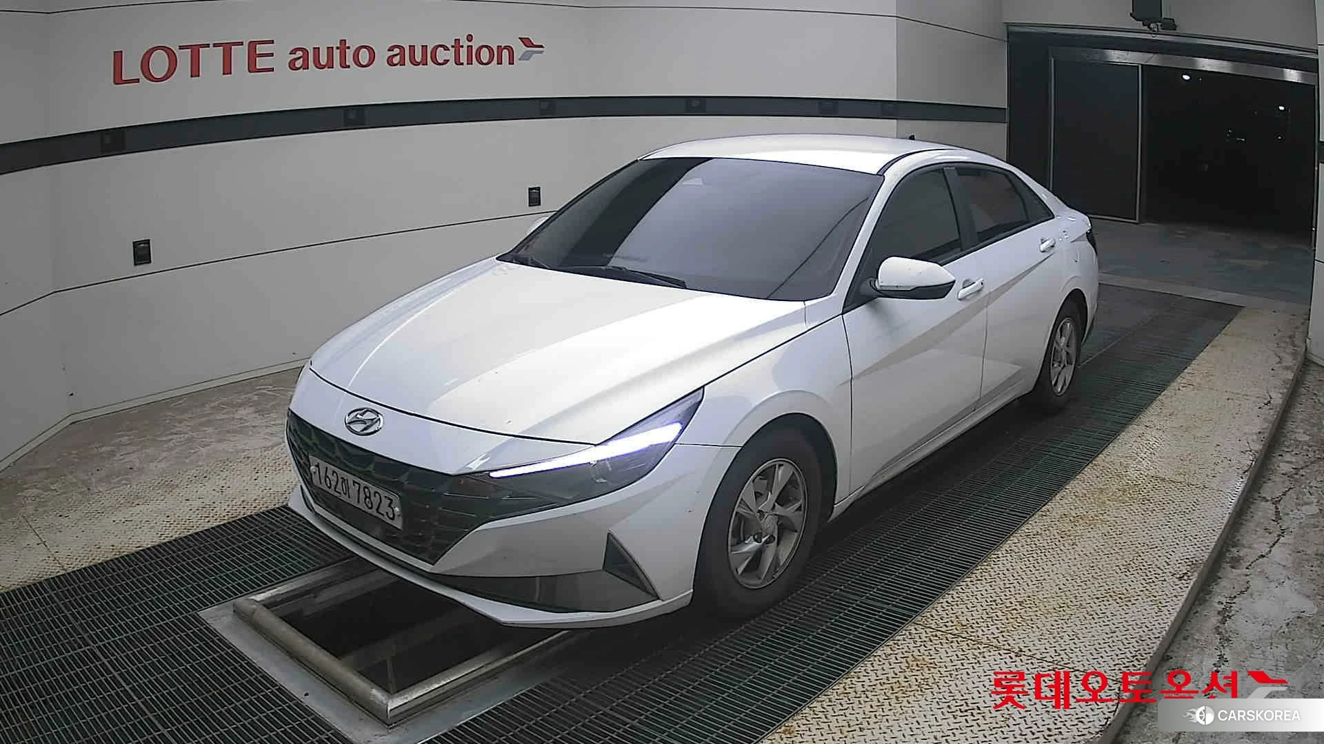 Hyundai Avante 2021 Polar White из Кореи, фото 5