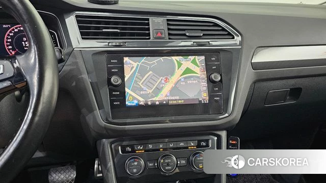 Volkswagen Tiguan second Generation 2020 Белый из Кореи, фото 5
