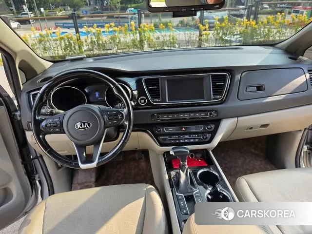 Kia The New Carnival 2018 Серебристо-серый из Кореи, фото 5