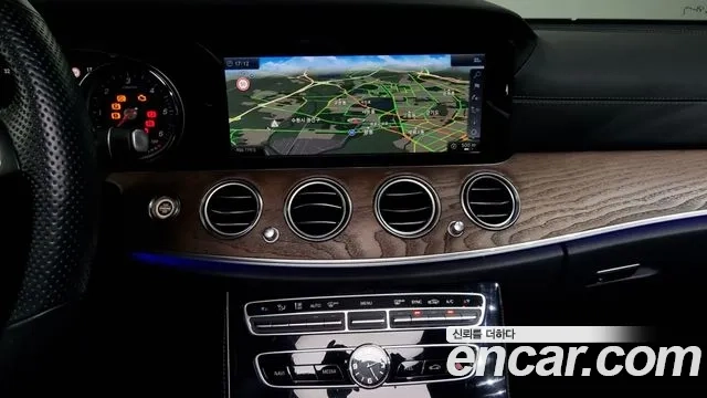 Mercedes-Benz E-Class W213 2018 Белый из Кореи, фото 5