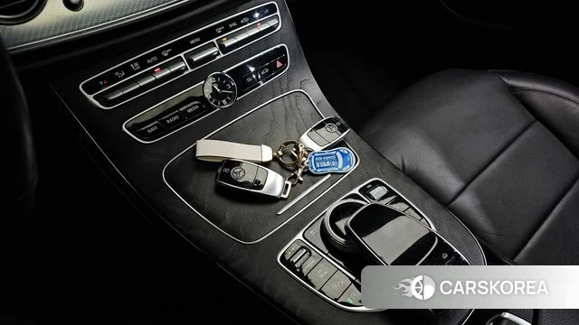 Mercedes-Benz E-Class W213 2020 Белый из Кореи, фото 5