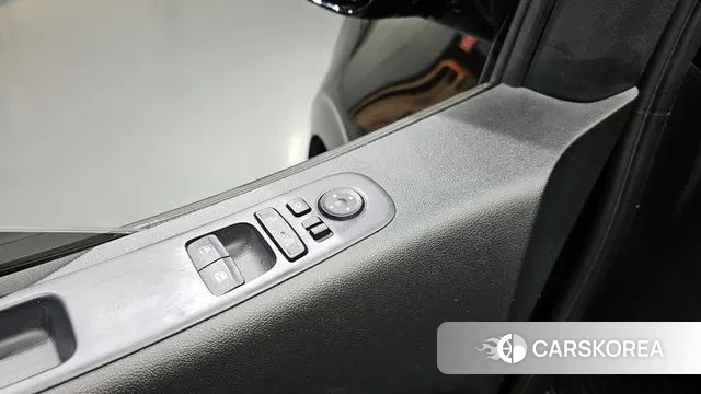 Hyundai Staria 2022 Черный из Кореи, фото 5