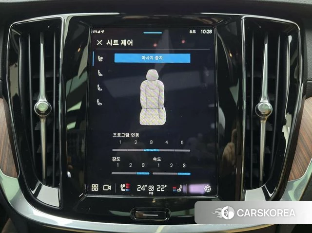 Volvo V60 Cross-Country 2nd Generation 2025 Белый из Кореи, фото 5