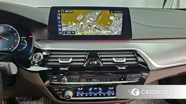 BMW 5 Series (G30) 2018 Серый из Кореи, фото 5