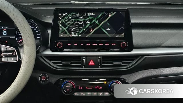 Kia The New K3 2nd generation 2022 Белый из Кореи, фото 5