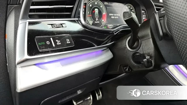 Audi Q8 (4M) 2021 Черный из Кореи, фото 5