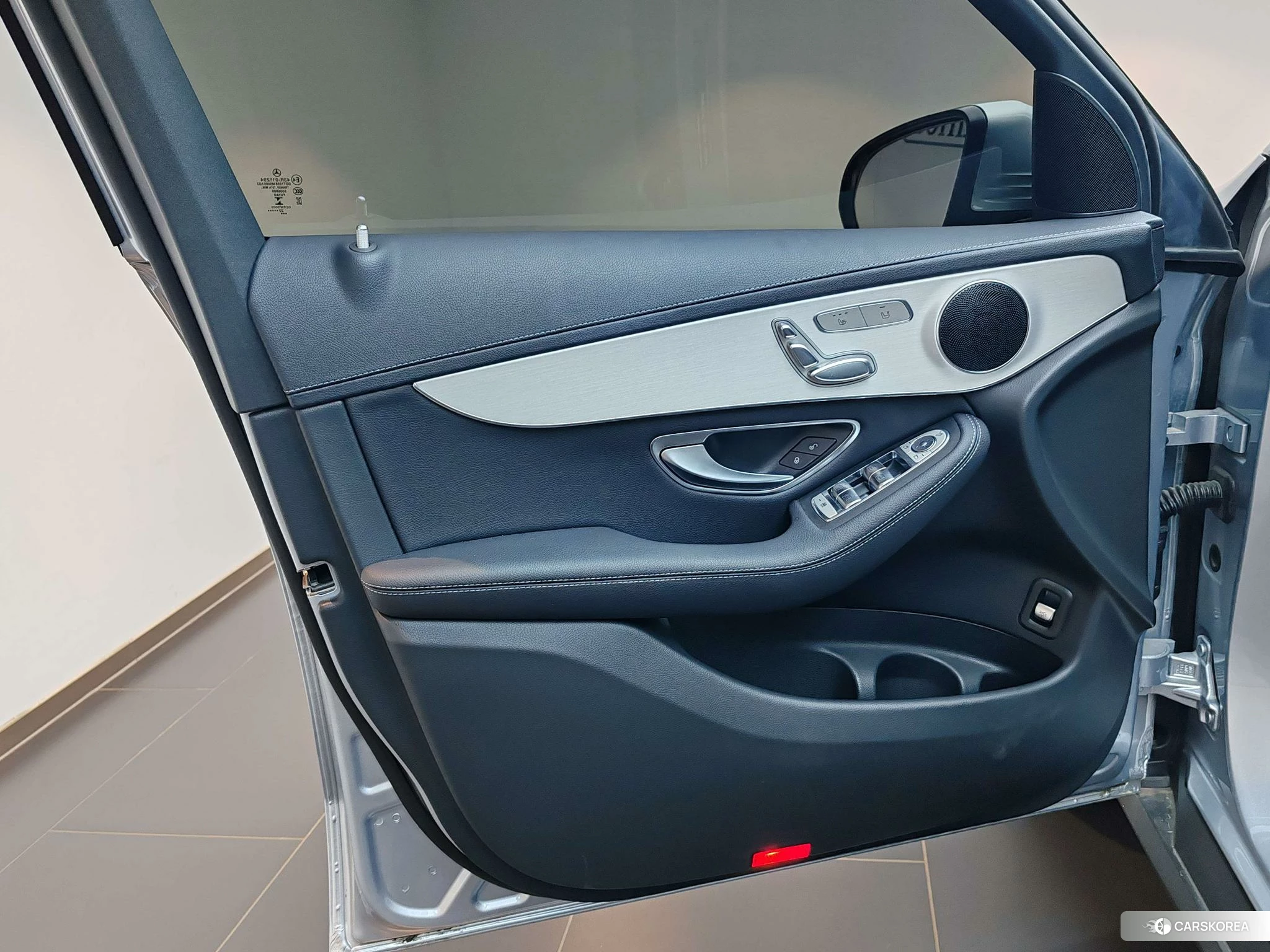 Mercedes-Benz GLC 2021 Серебристо-серый из Китая, фото 5