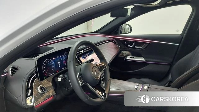 Mercedes-Benz E-Class W214 2025 Белый из Кореи, фото 5