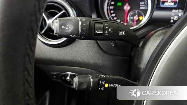 Mercedes-Benz GLA-Class X156 2018 Белый из Кореи, фото 5
