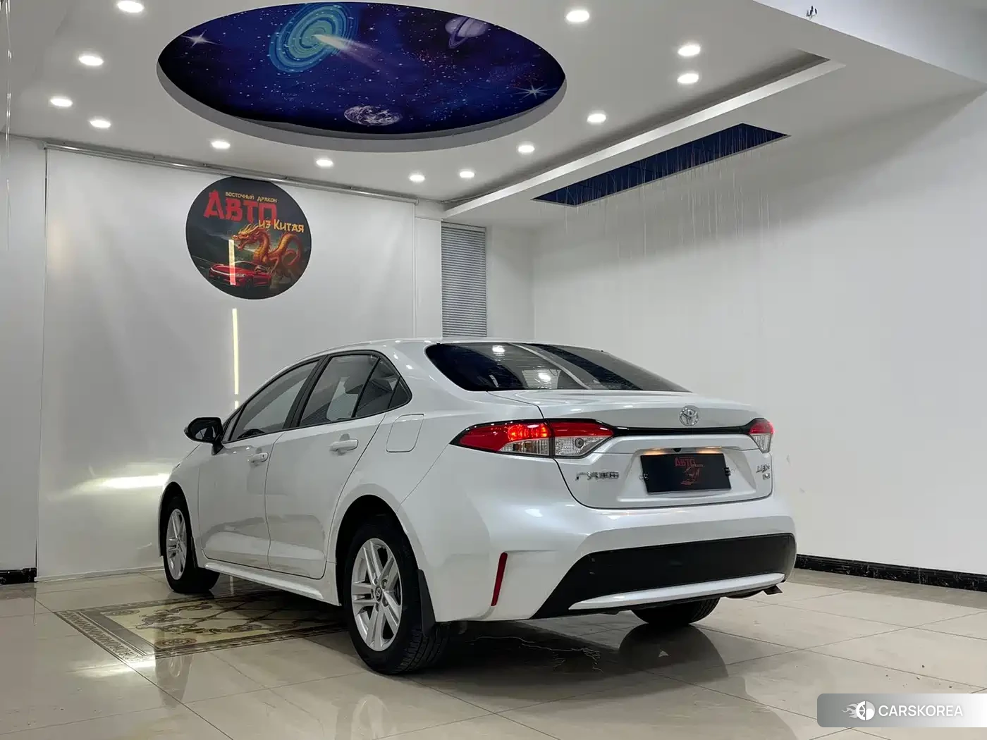 Toyota Levin 2022 Белый из Китая, фото 5
