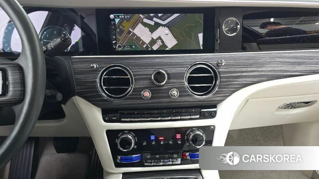 Rolls-Royce Ghost 2nd Generation 2020 Серебристо-серый из Кореи, фото 5