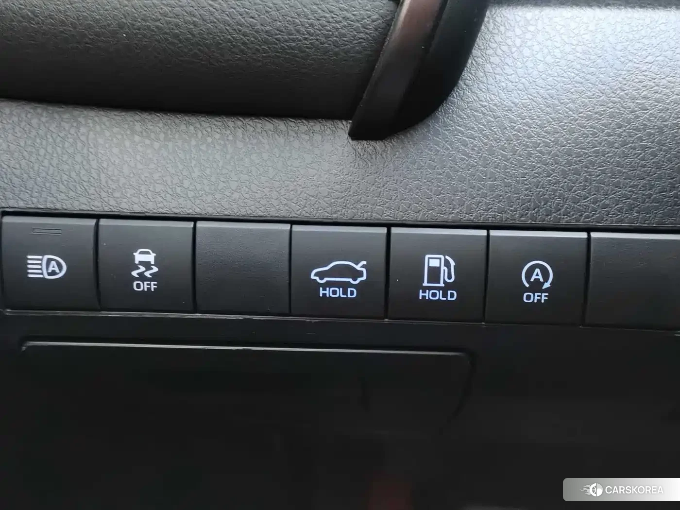 Toyota Camry 2022 Champagne/brown из Китая, фото 5