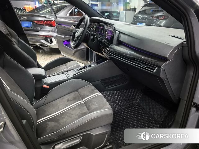 Volkswagen Golf 2023 Темно-серый из Китая, фото 5