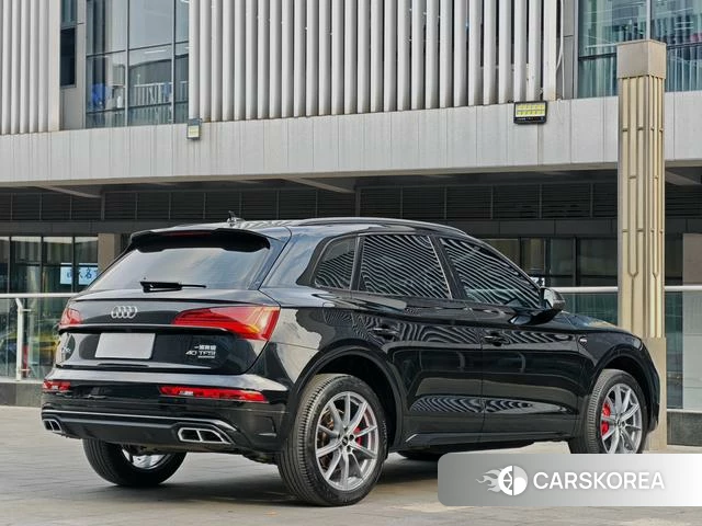 Audi Q5L 2024 Черный из Китая, фото 5
