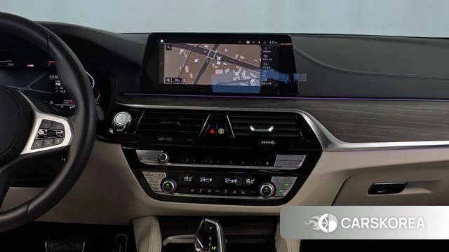 BMW 5 Series (G30) 2020 Белый из Кореи, фото 5