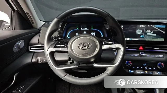 Hyundai The New Avante (CN7) 2024 Белый из Кореи, фото 5